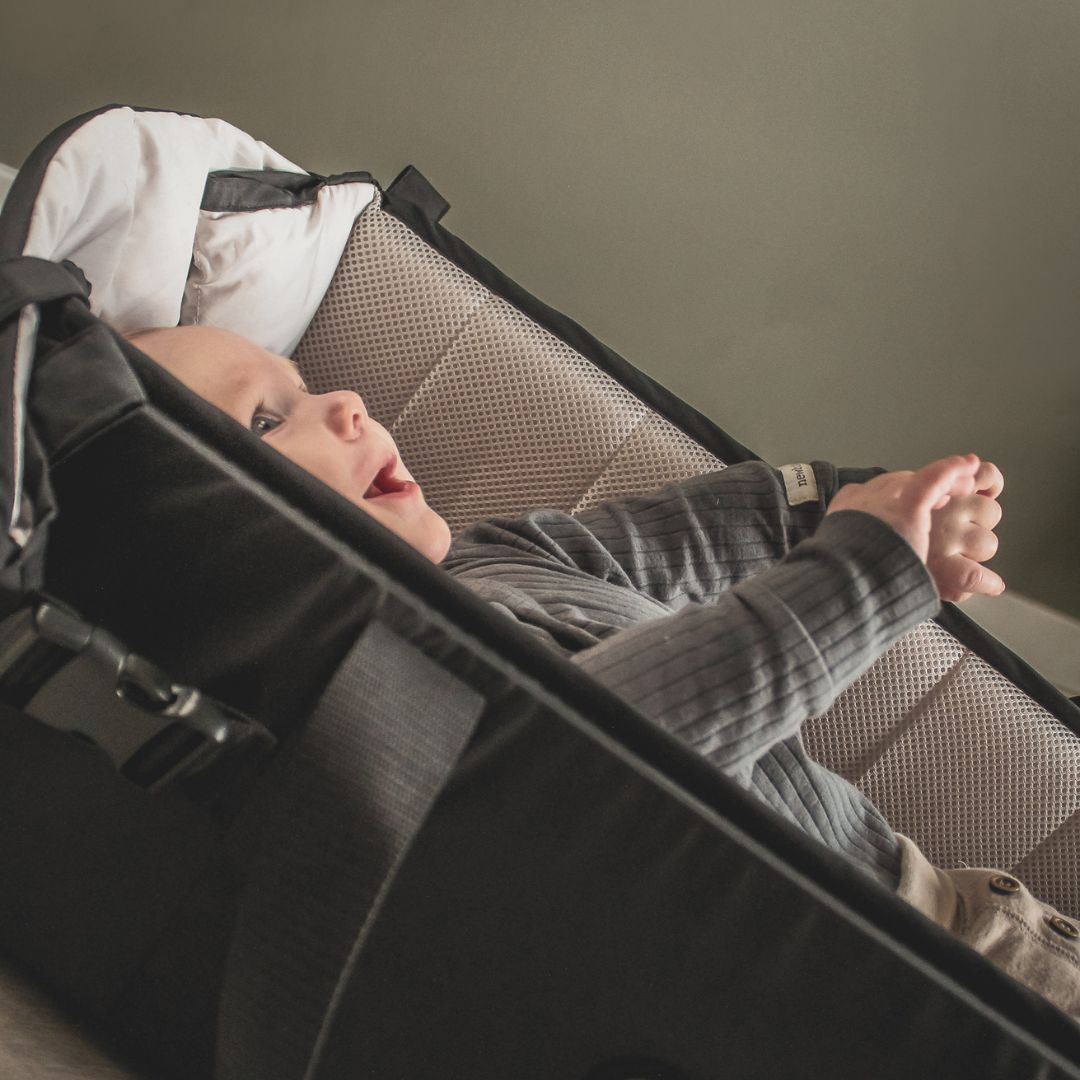 EasyGrow babynest/blød bæresele Favn Sort